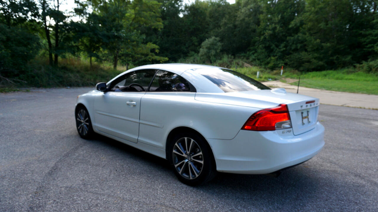 Used 2011 Volvo C70 T5 image 29