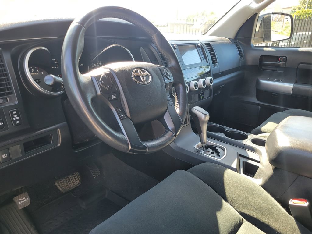 Used 2022 Toyota Sequoia TRD Sport AWD/4WD image 10