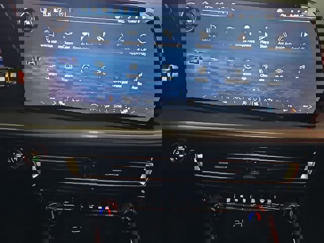 New 2026 Chevrolet Traverse LT w/ Midnight/Sport Edition image 14