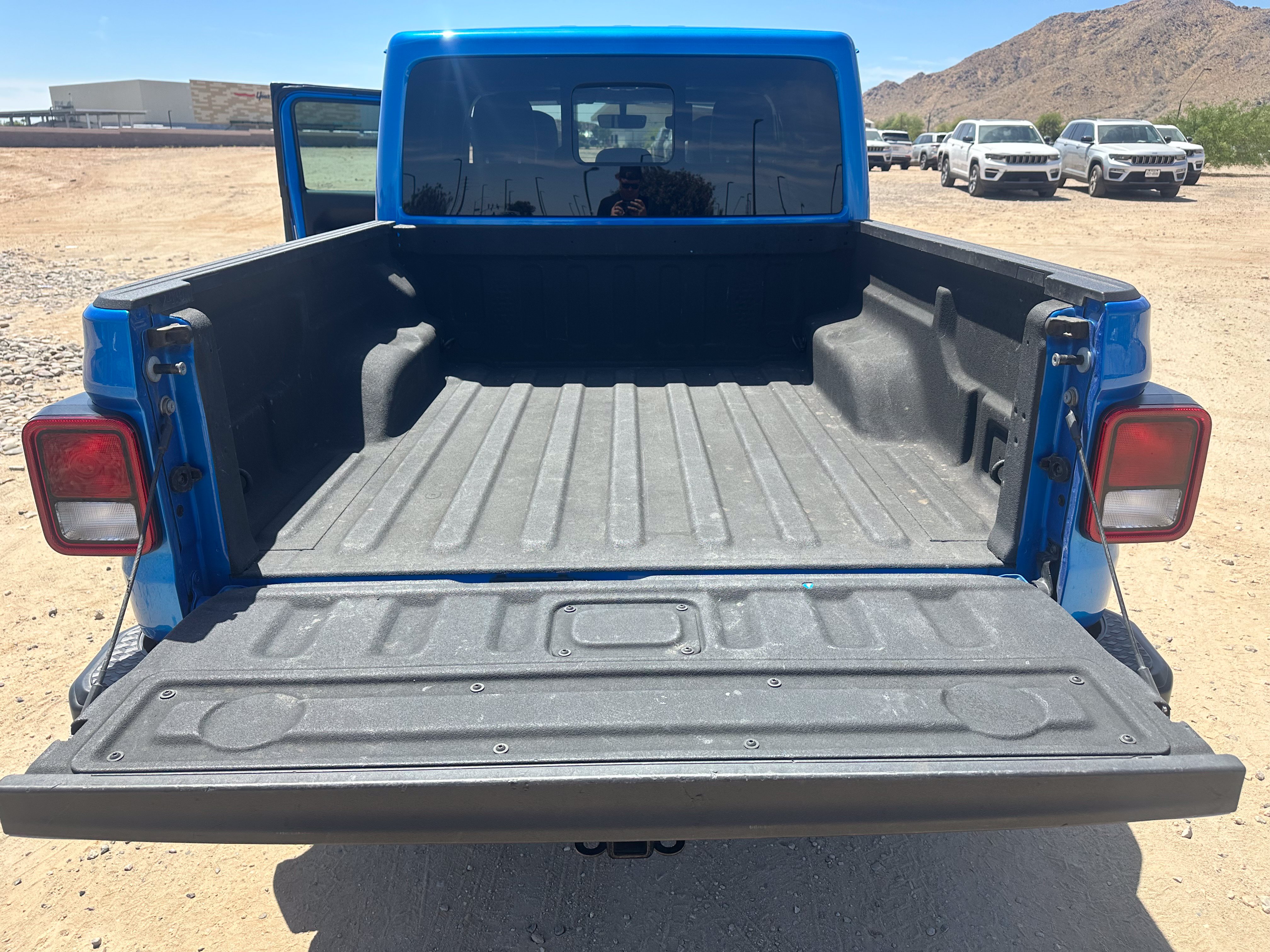 Used 2021 Jeep Gladiator Mojave AWD/4WD image 20