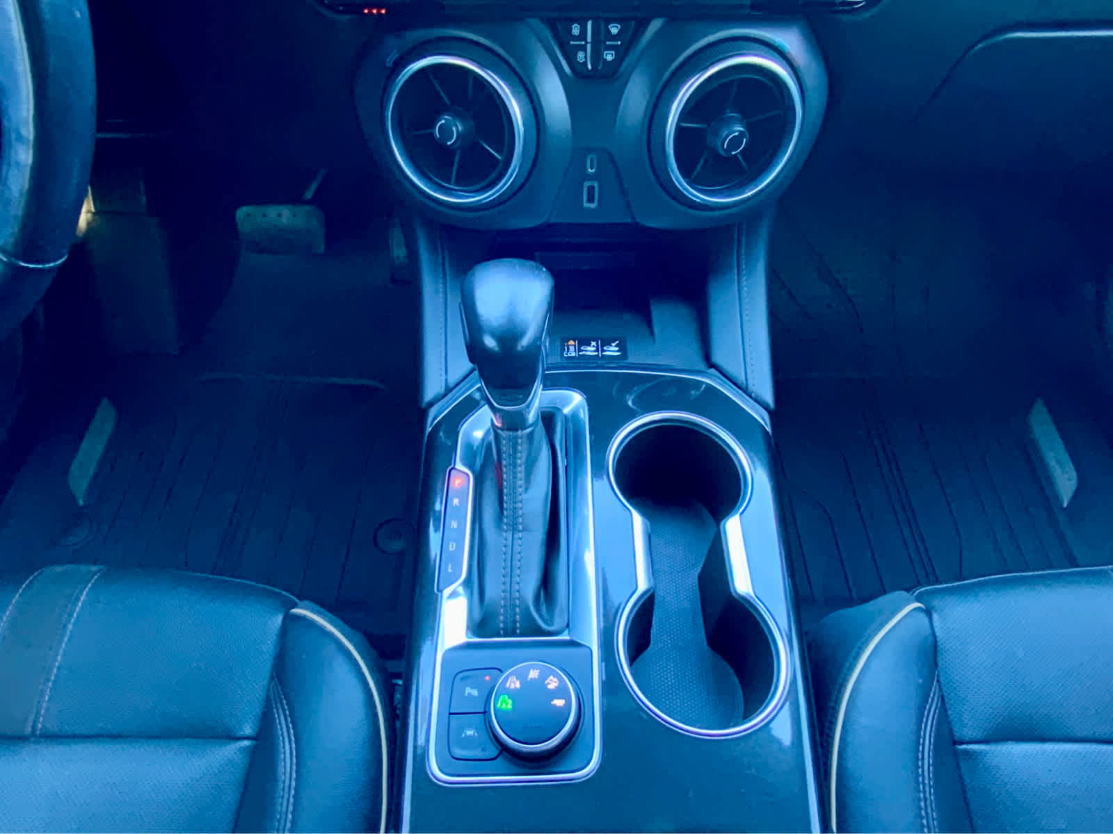 Used 2019 Chevrolet Blazer Premier w/ Sun and Wheels Package image 42