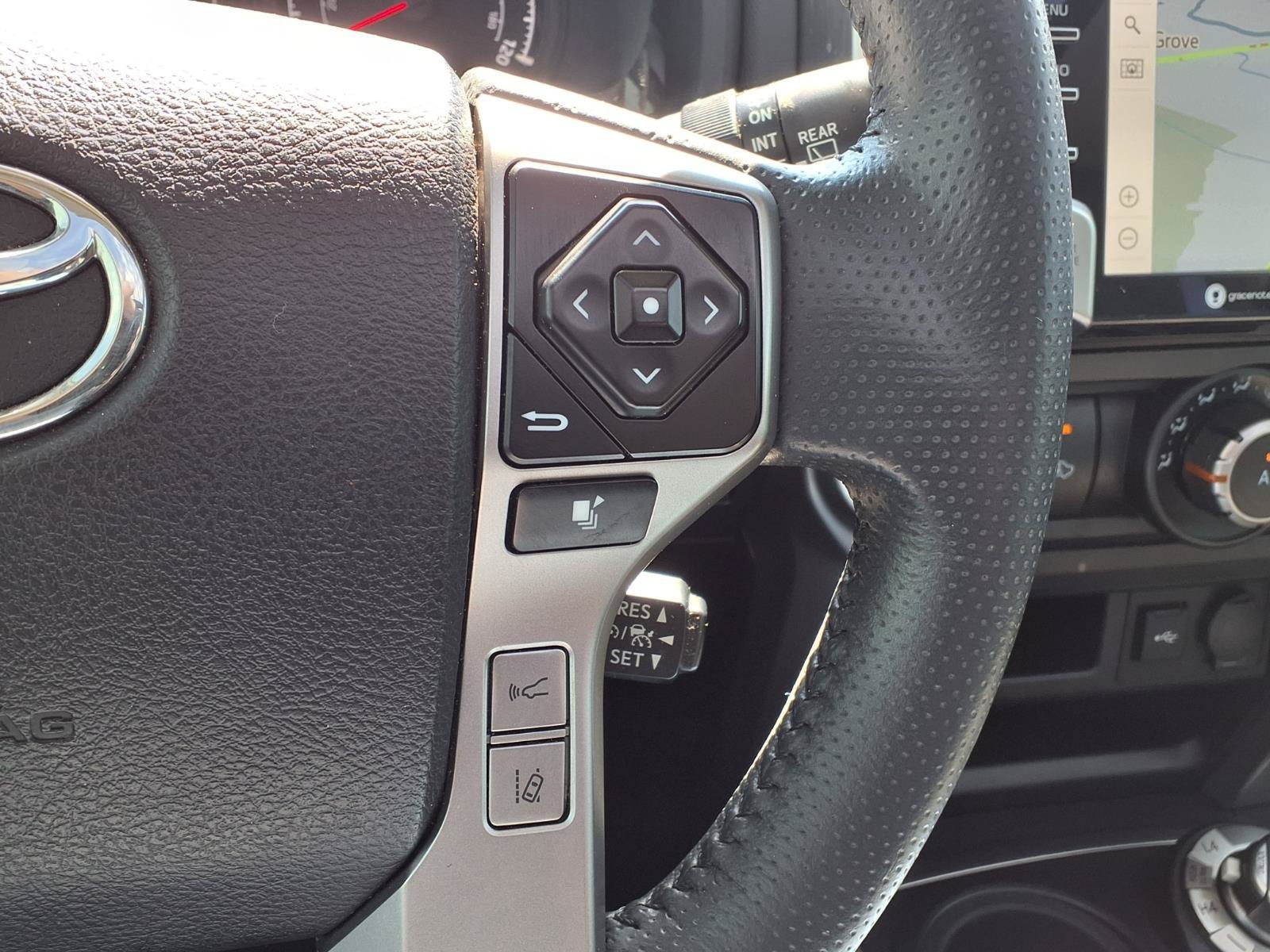 Certified 2021 Toyota 4Runner SR5 Premium w/ Moonroof Package AWD/4WD image 25