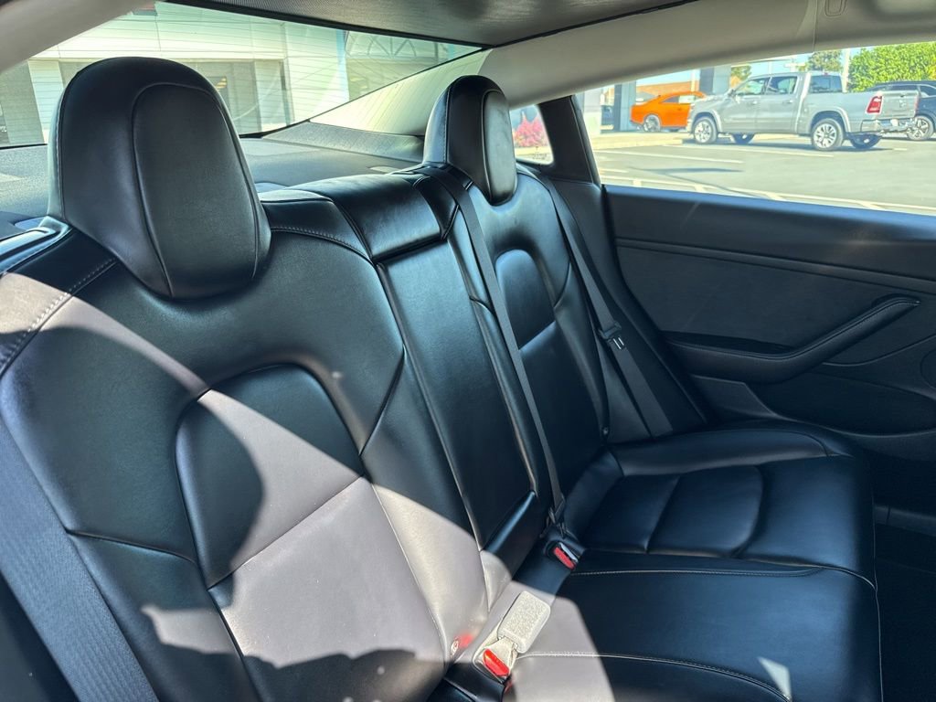 Used 2022 Tesla Model 3 Performance image 13