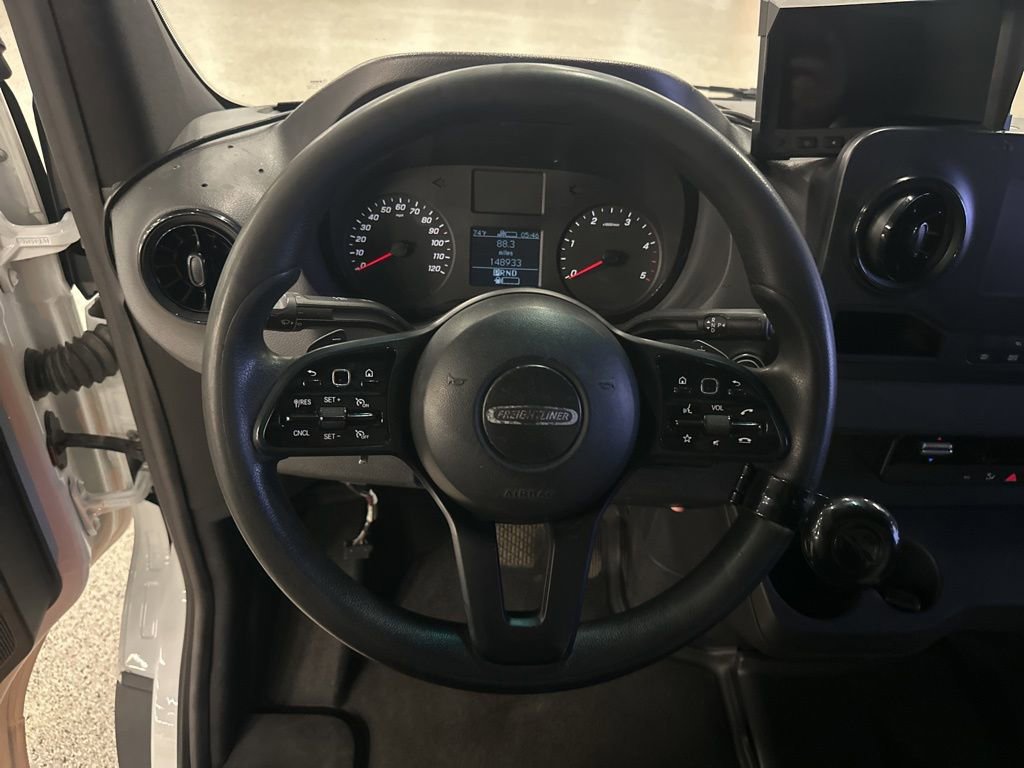 Used 2019 Freightliner Sprinter 3500 w/ Premium Package image 17