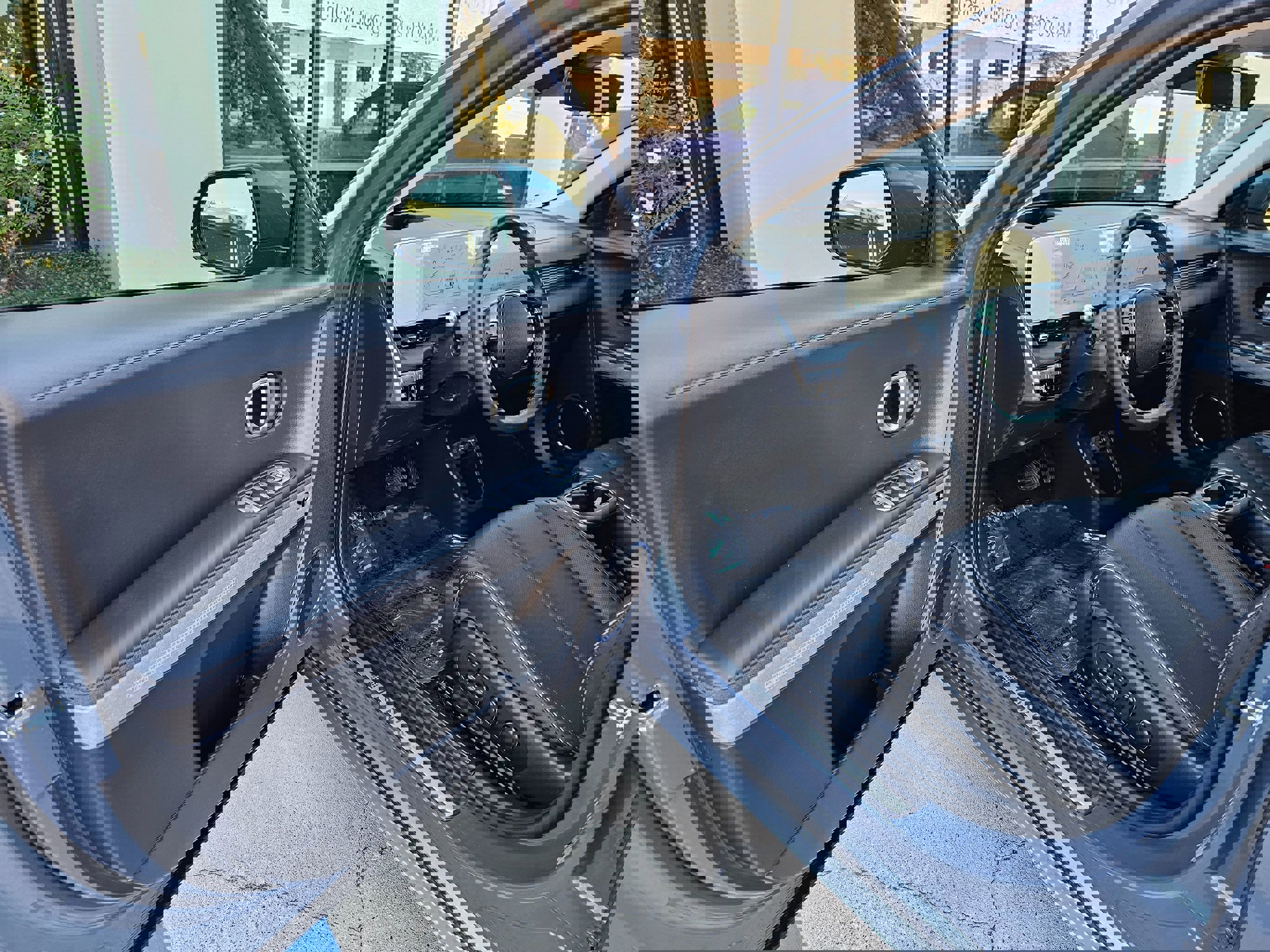 Used 2024 Hyundai Ioniq 5 Limited image 15