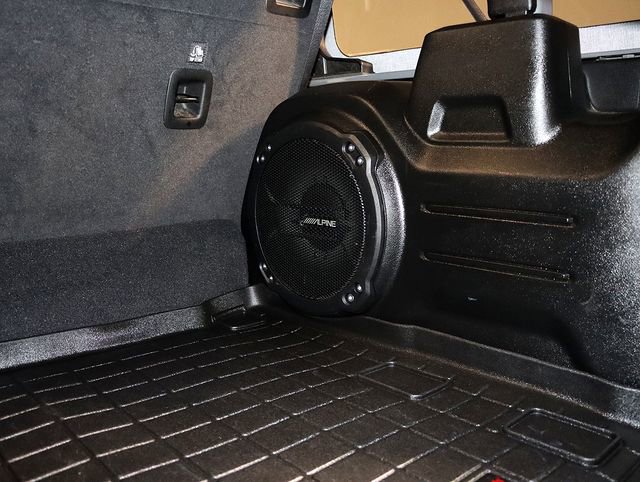 Used 2023 Jeep Wrangler Unlimited Sahara image 32