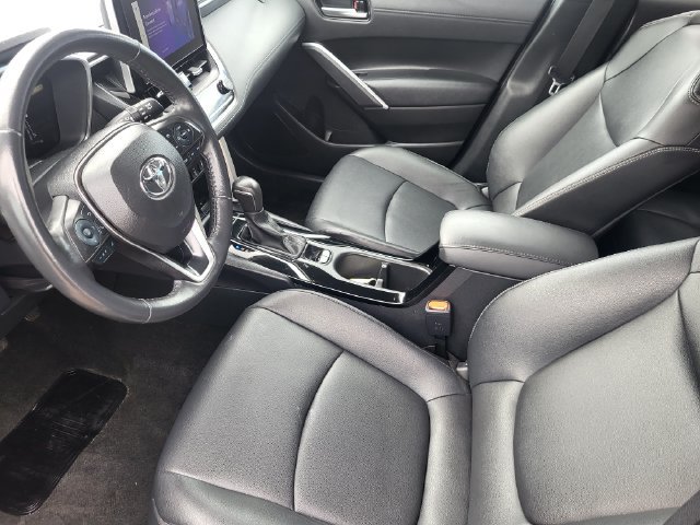 Used 2024 Toyota Corolla Cross XLE AWD/4WD image 12
