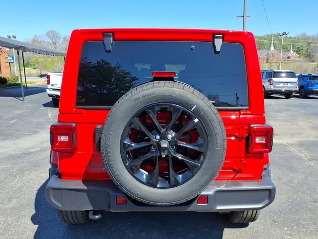 Used 2025 Jeep Wrangler Sahara 4xe image 15