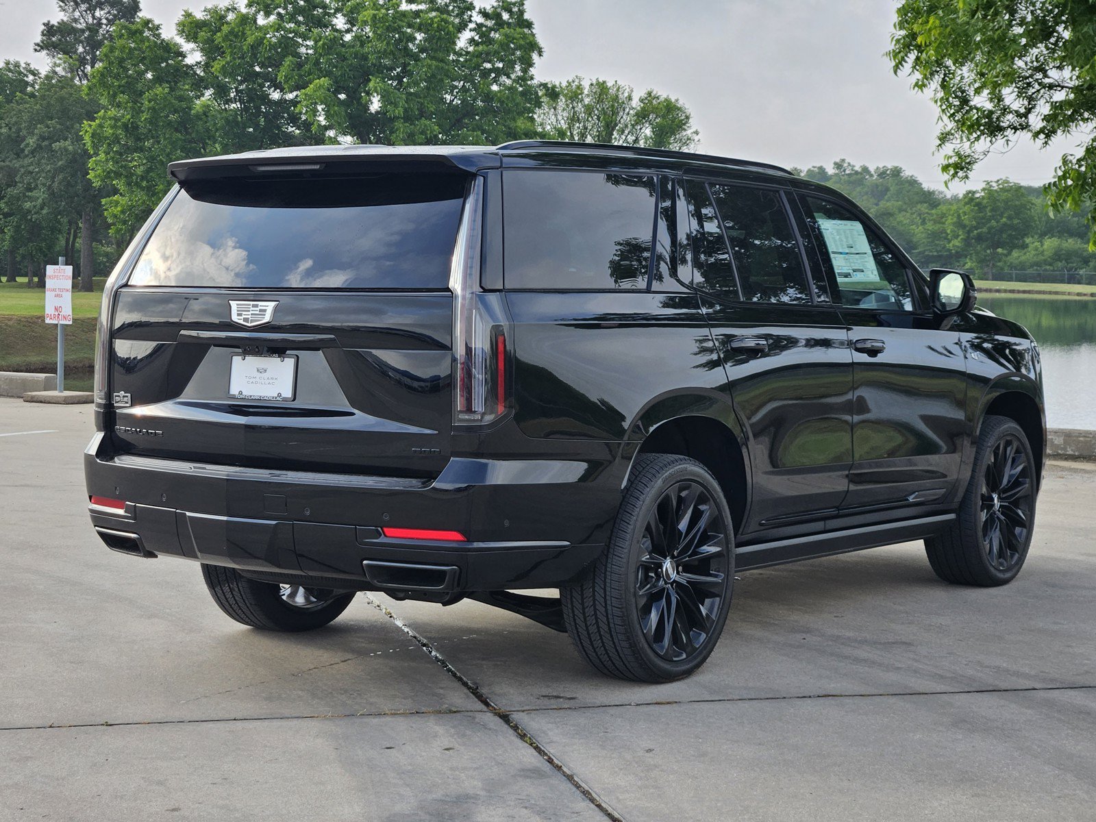 New 2026 Cadillac Escalade Platinum Sport w/ LPO, ONYX Package AWD/4WD image 3
