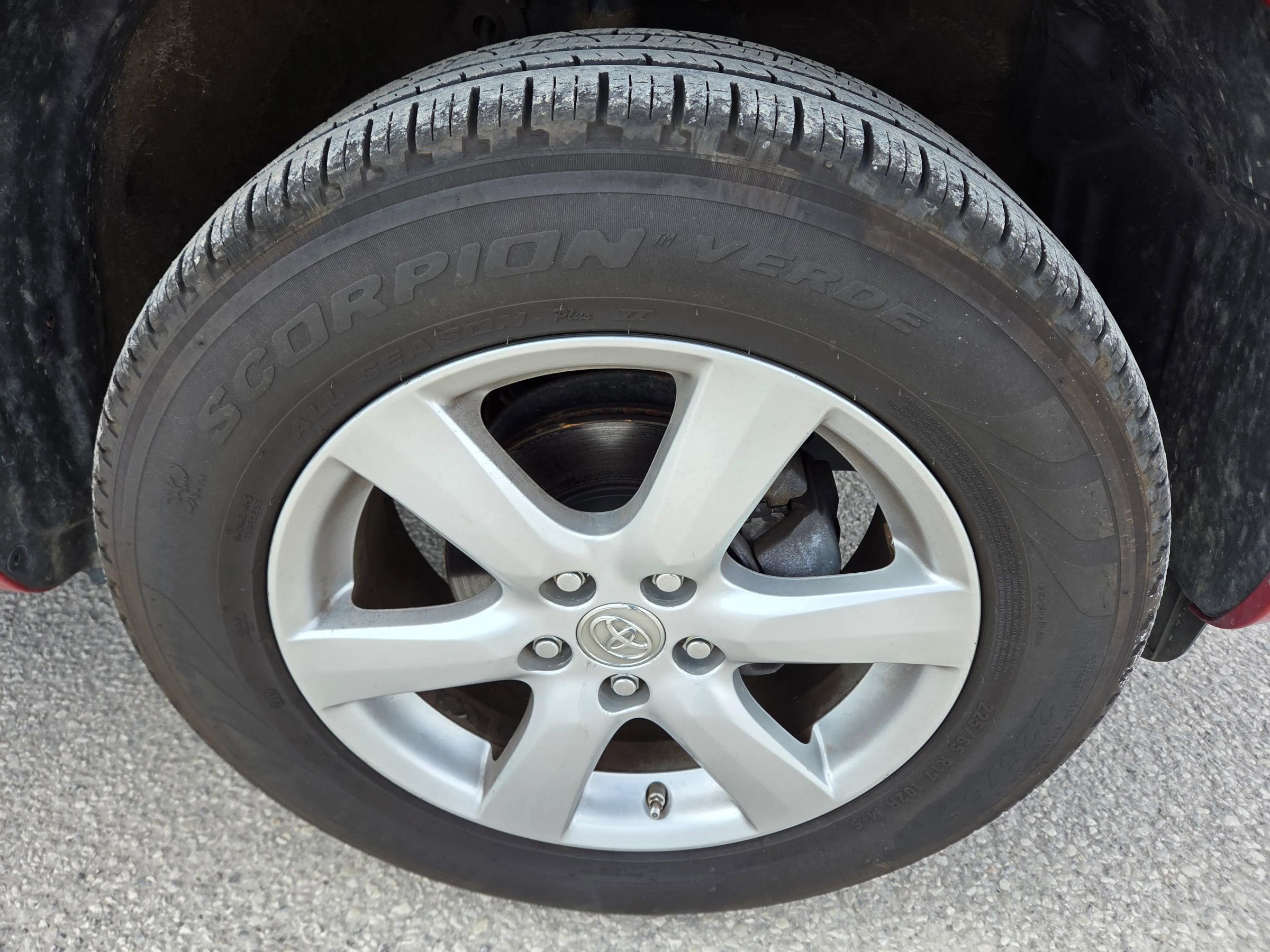 Used 2007 Toyota RAV4 Limited image 9
