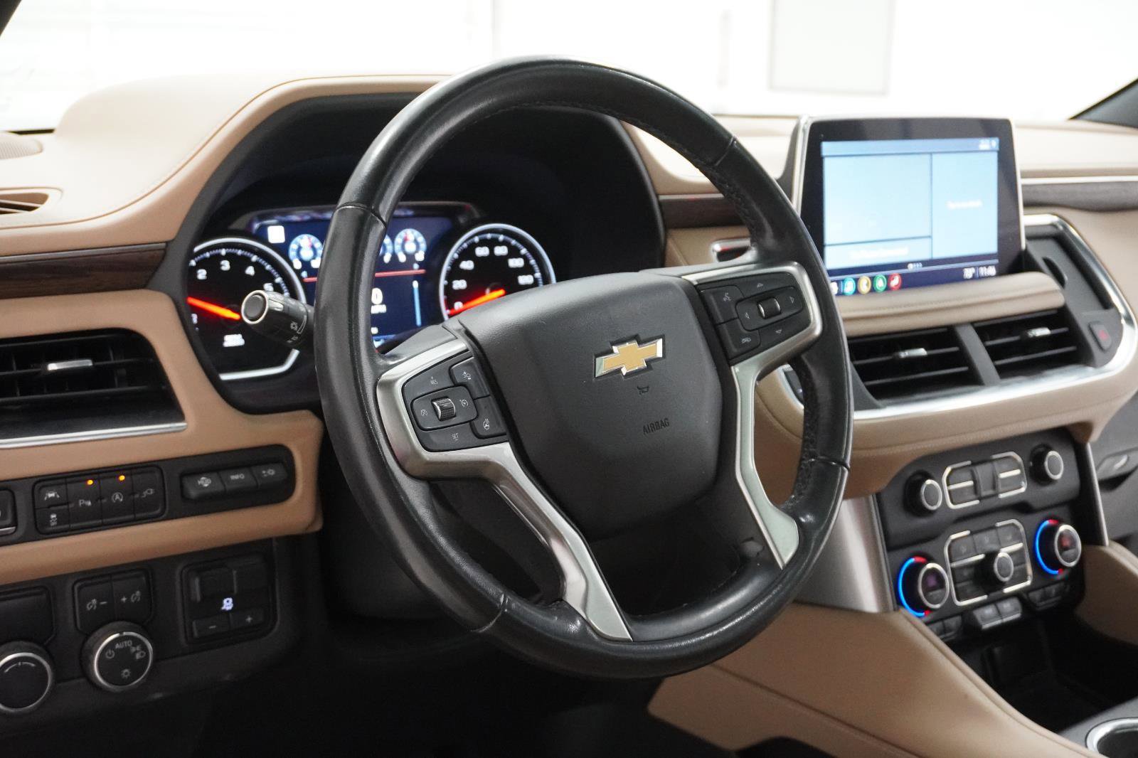 Used 2021 Chevrolet Suburban Premier w/ Premium Package image 20