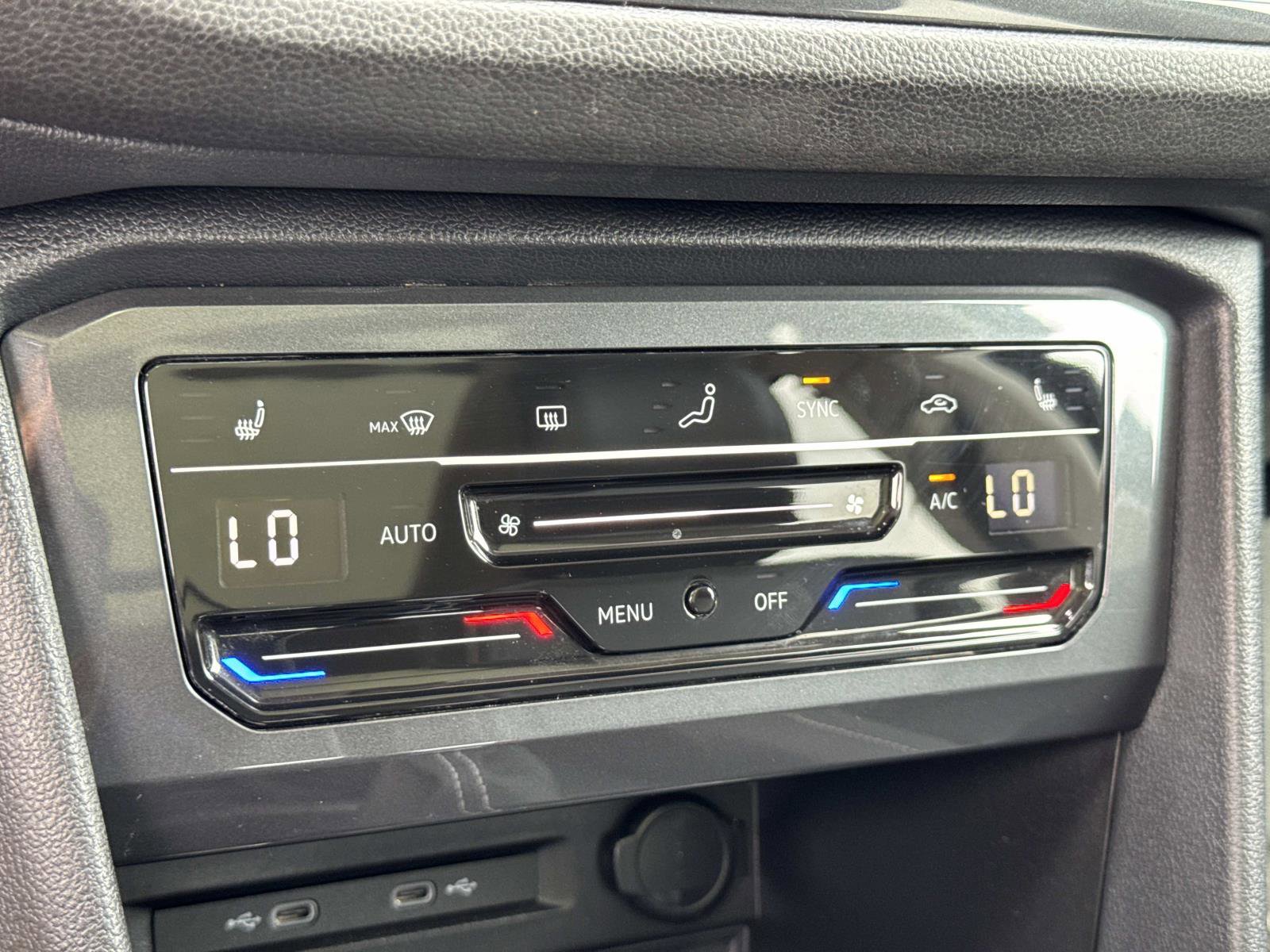 Certified 2023 Volkswagen Tiguan SE w/ Panoramic Sunroof Package image 16