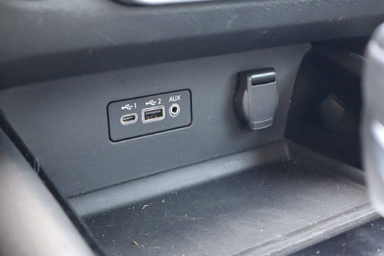 Used 2025 Nissan Altima 2.5 SR FWD image 23