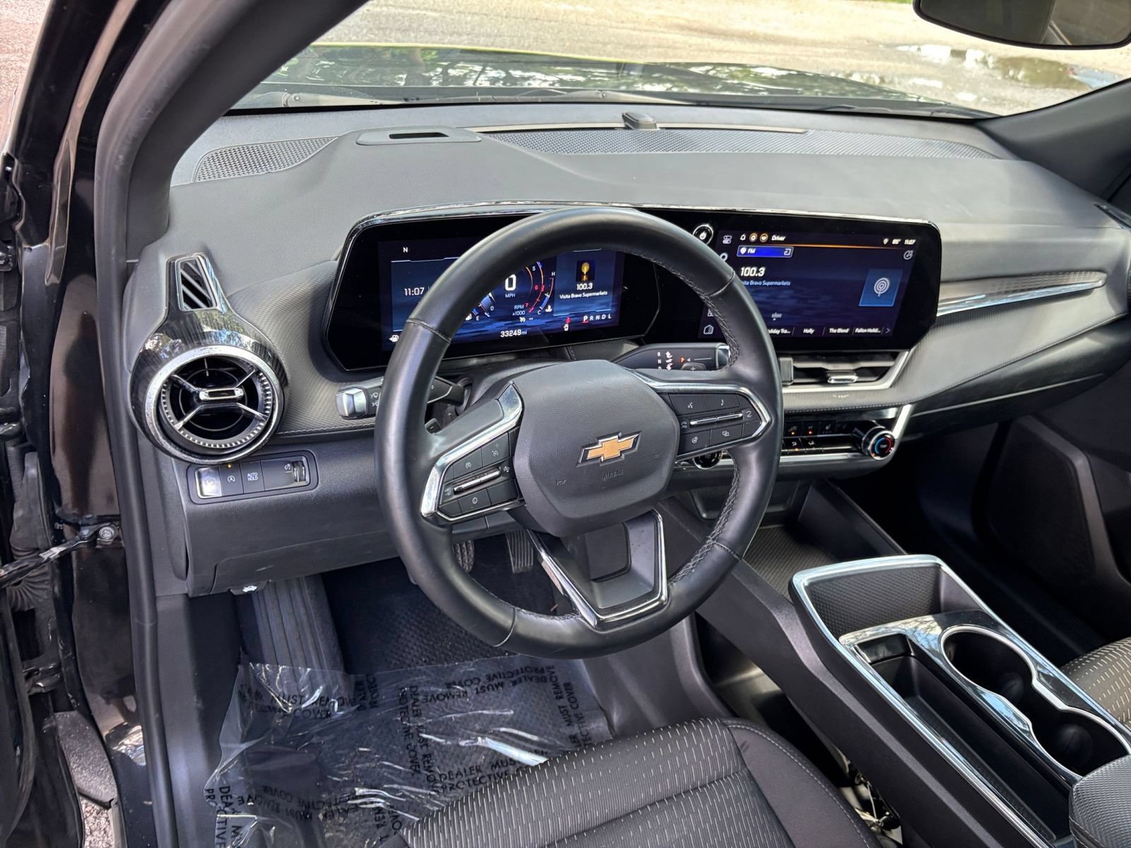 Used 2025 Chevrolet Equinox LT FWD image 33