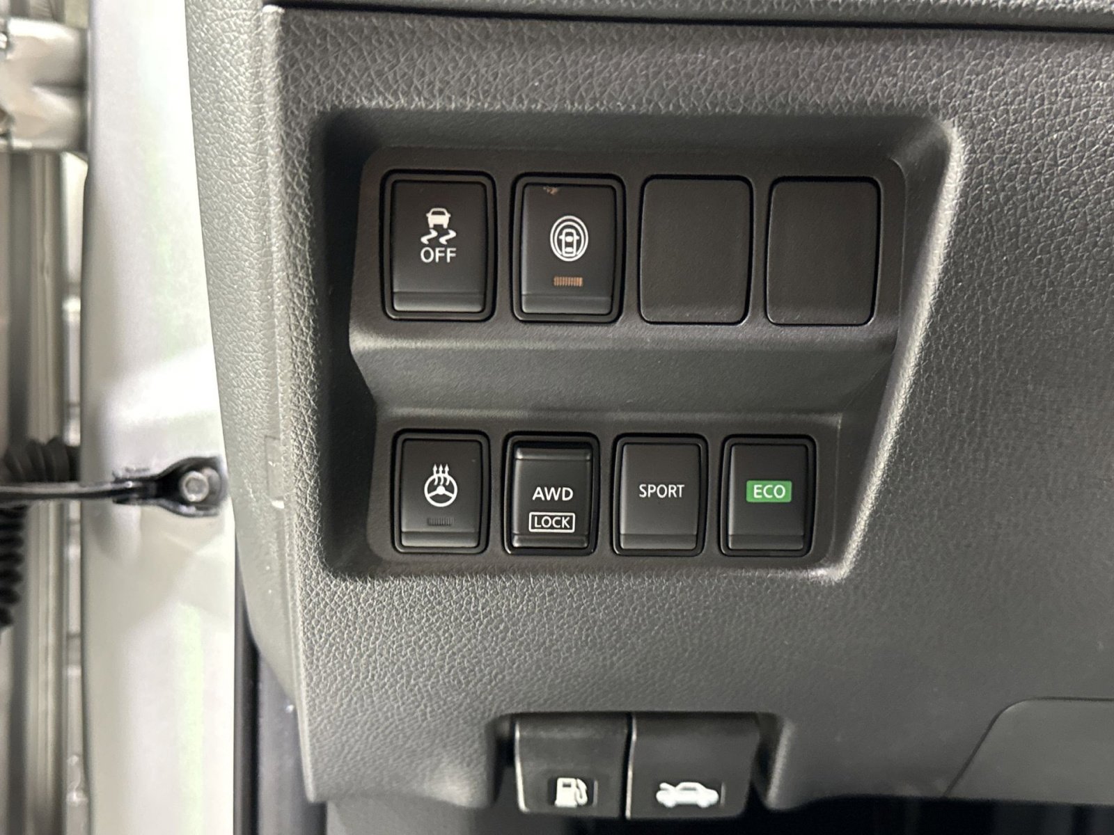 Used 2022 Nissan Rogue Sport SV image 19