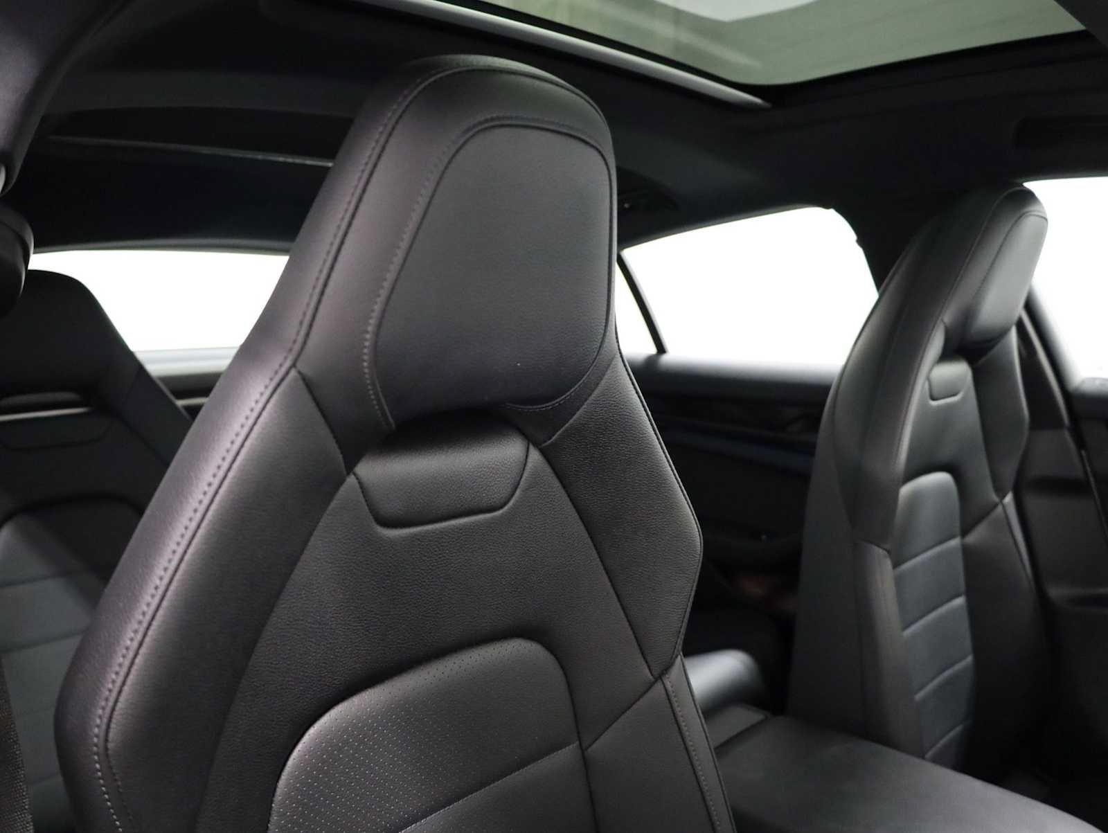 Certified 2024 Porsche Panamera 4 AWD/4WD image 21