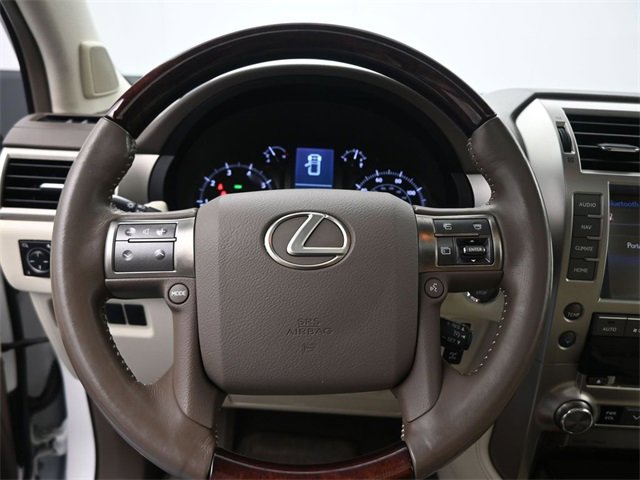 Used 2017 Lexus GX 460 image 28