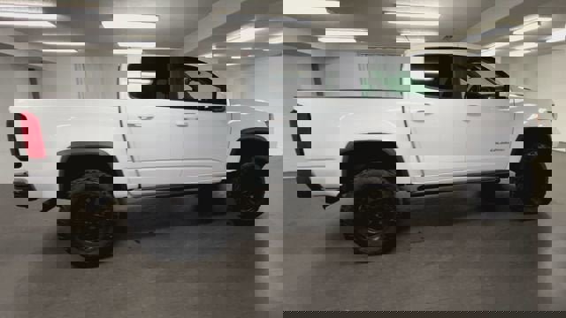 Used 2022 Chevrolet Colorado ZR2 image 9