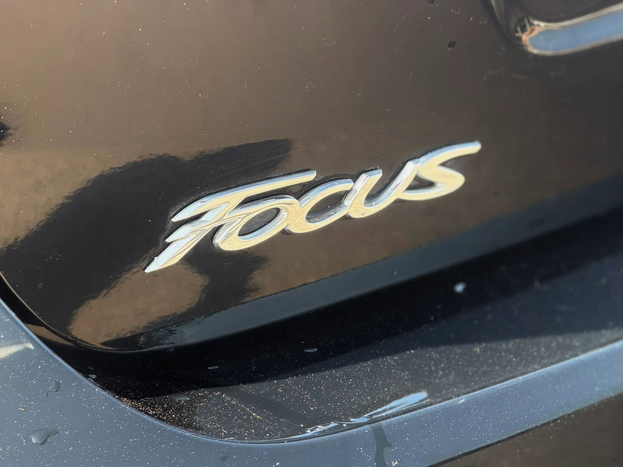 Used 2017 Ford Focus Titanium w/ Titanium Technology Package FWD image 11