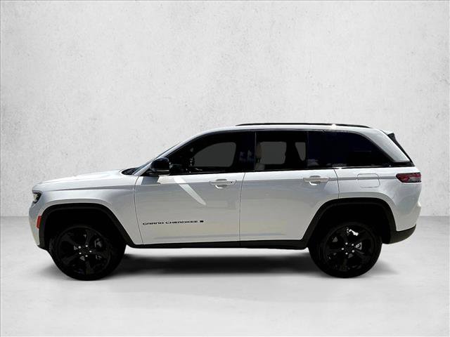 Used 2026 Jeep Grand Cherokee Limited w/ Limited Altitude Package RWD image 6