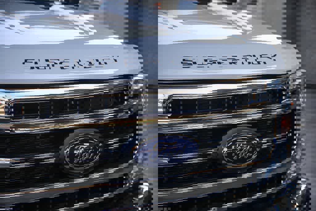 Used 2022 Ford F250 Lariat w/ Tremor Off-Road Package image 5