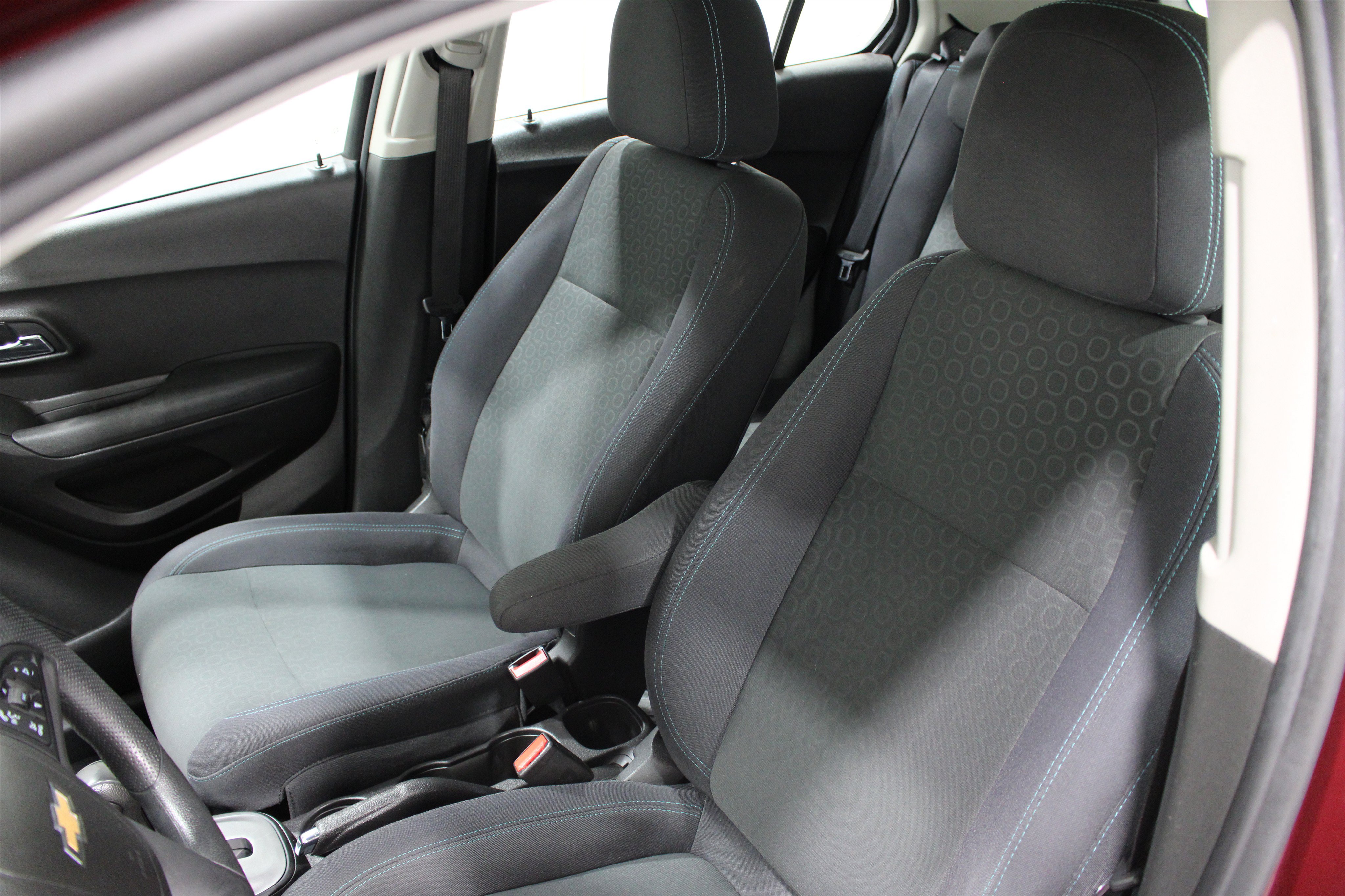 Used 2016 Chevrolet Trax LS FWD image 4