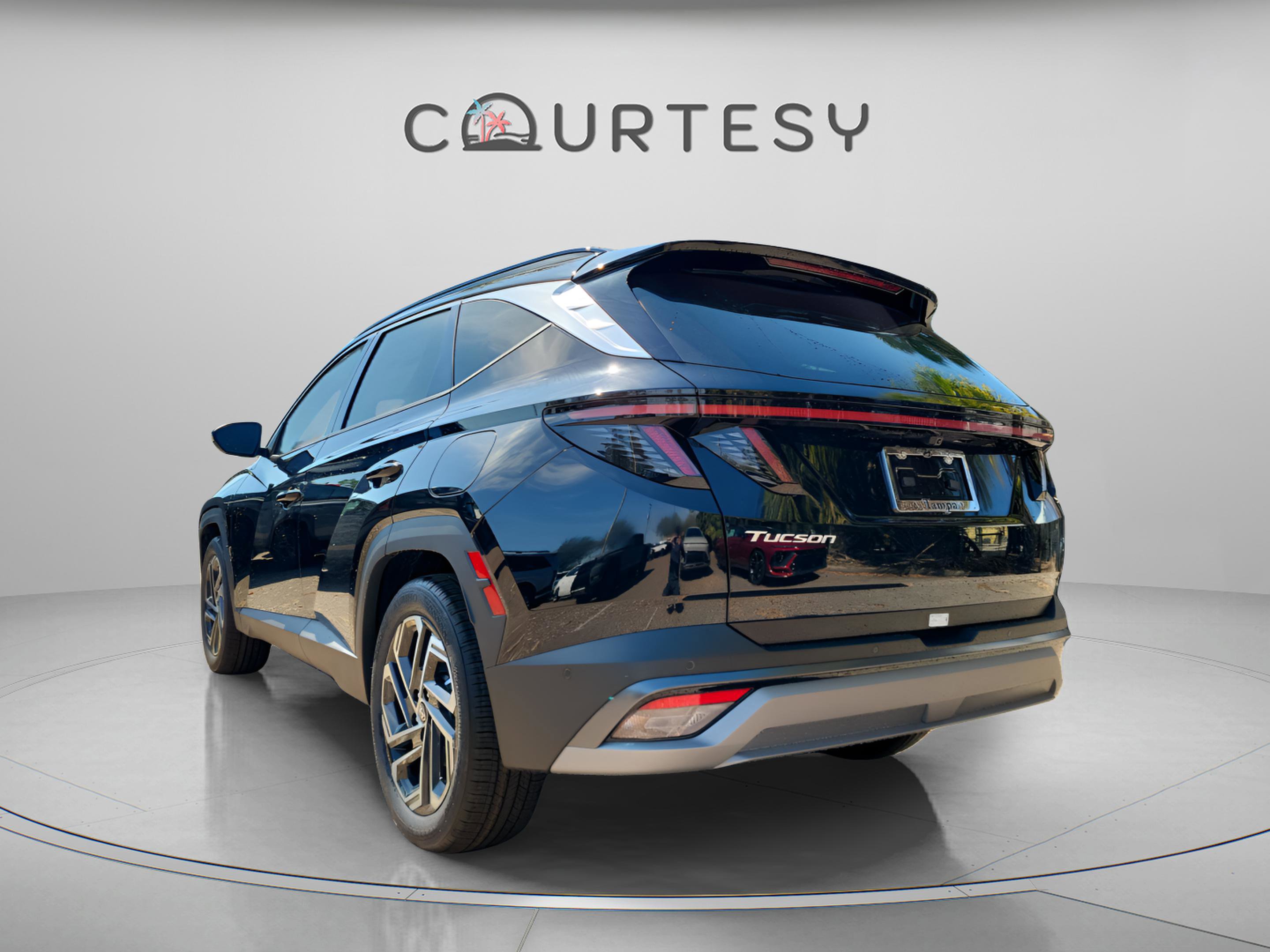 New 2026 Hyundai Tucson Limited image 3