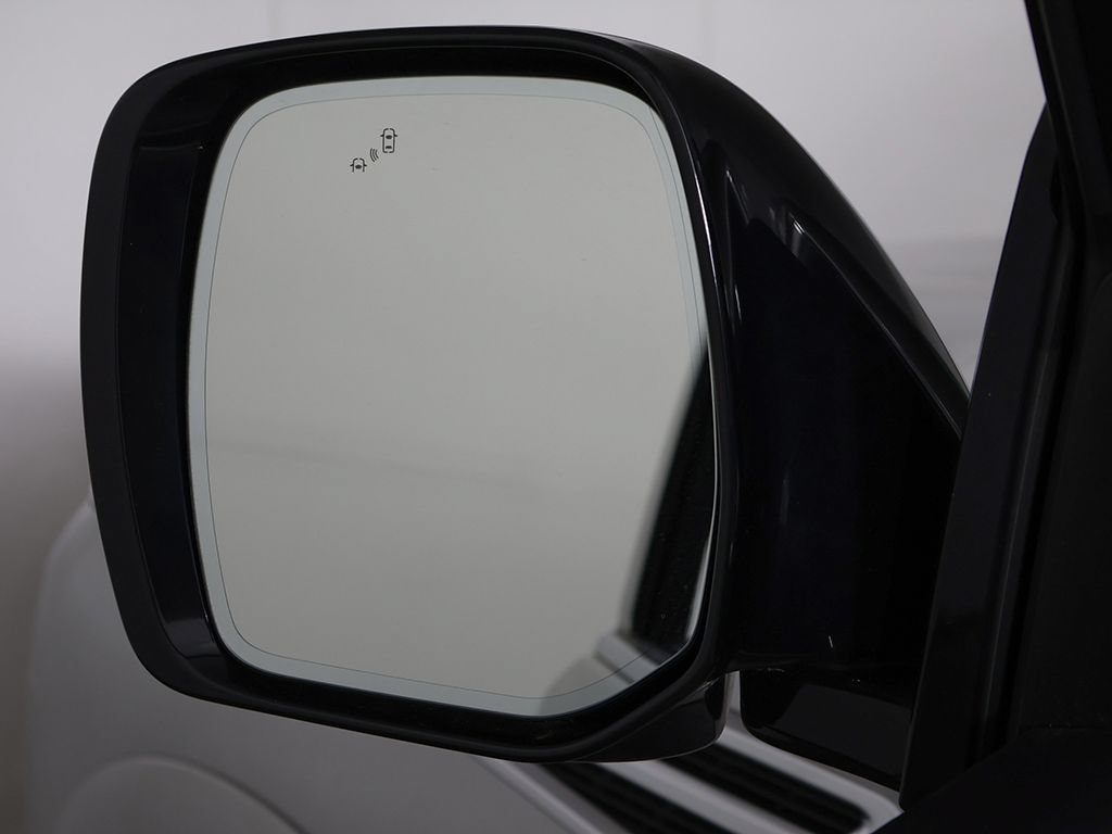 Used 2024 Nissan Armada SV w/ Cargo Package AWD/4WD image 35