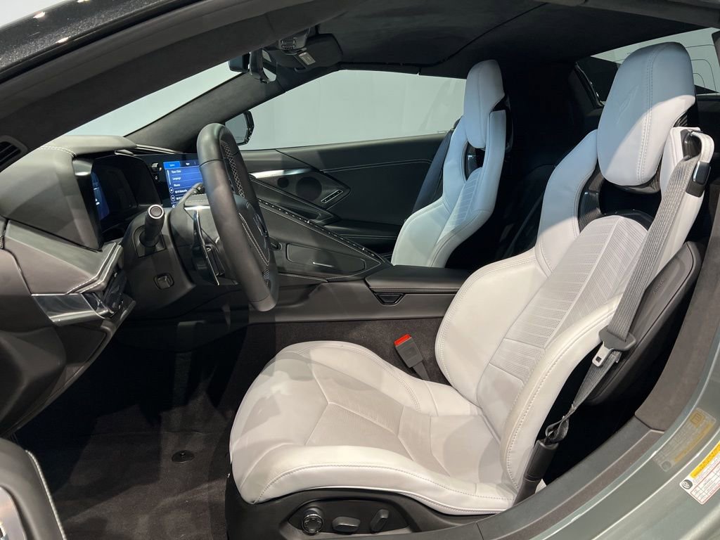 Used 2023 Chevrolet Corvette Stingray Premium Conv w/ Stealth Interior Trim Package image 16