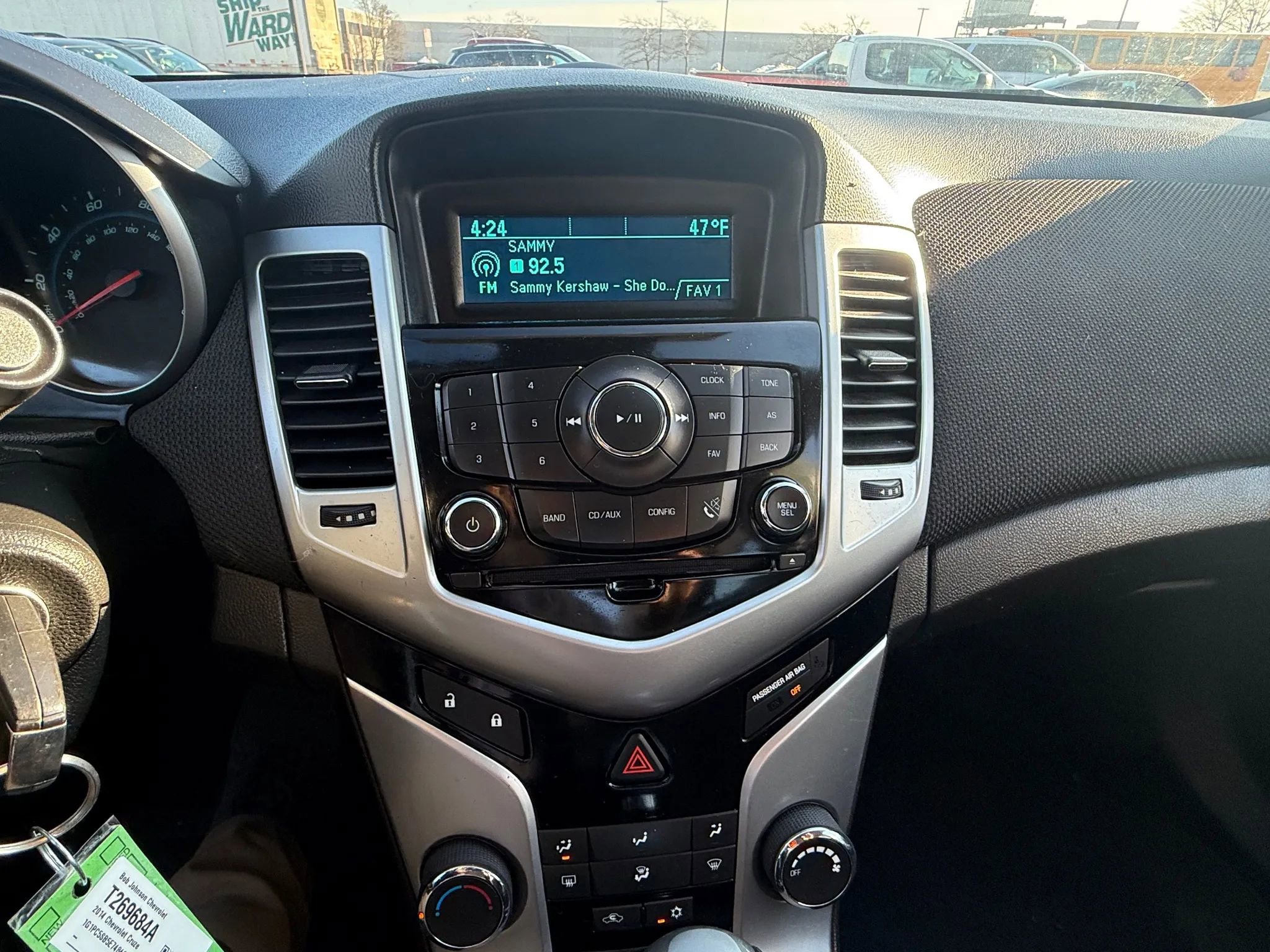 Used 2014 Chevrolet Cruze LT image 4