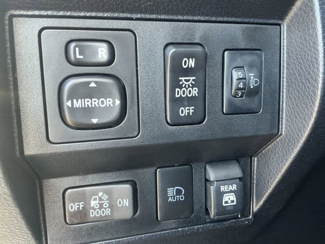 Used 2020 Toyota Tundra SR5 w/ SR5 Upgrade Package image 23