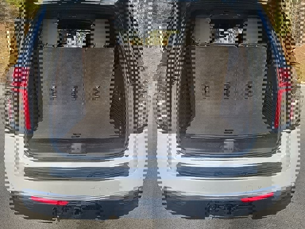 Used 2021 Chevrolet Tahoe LT w/ Luxury Package image 23