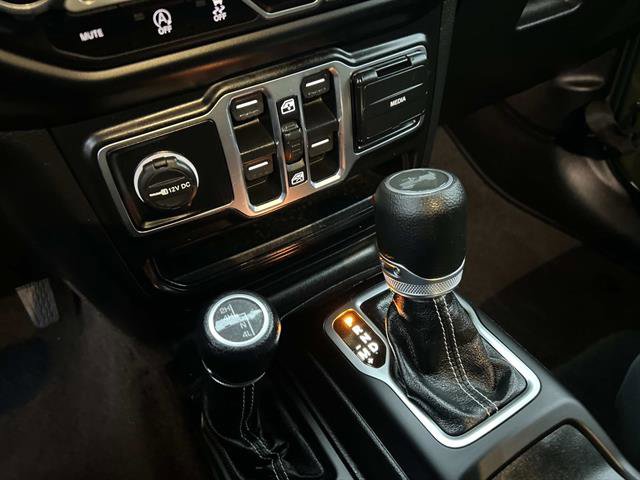 Used 2018 Jeep Grand Cherokee Limited image 42