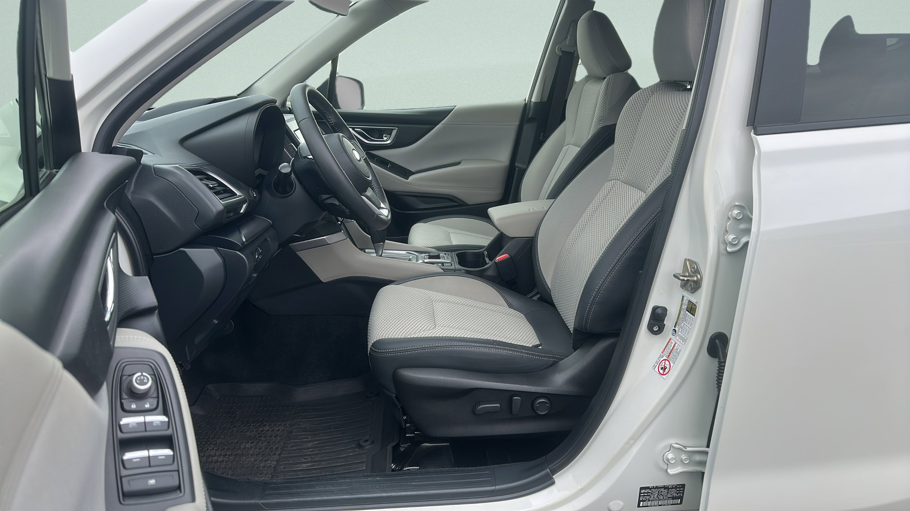 Used 2019 Subaru Forester Premium AWD/4WD image 25