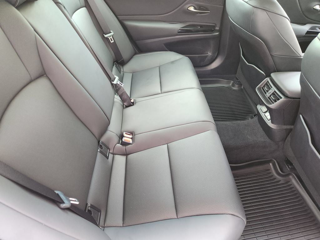 Used 2024 Lexus ES 350 w/ Premium Package FWD image 32