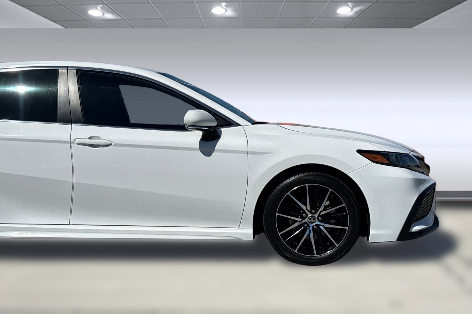 Certified 2023 Toyota Camry SE w/ Convenience Package image 33