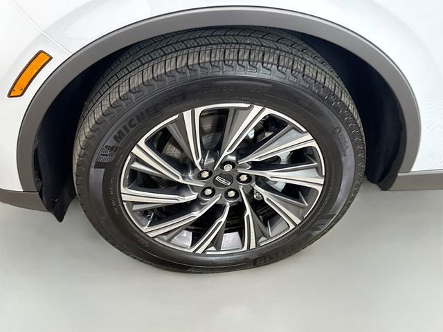 Used 2025 Lincoln Aviator AWD image 33