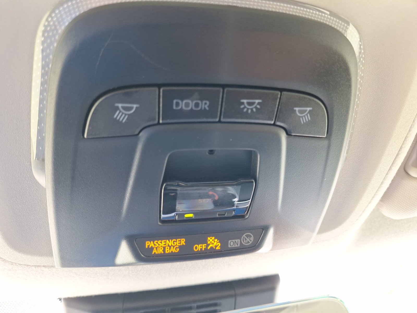 Used 2025 Toyota Corolla LE FWD image 28
