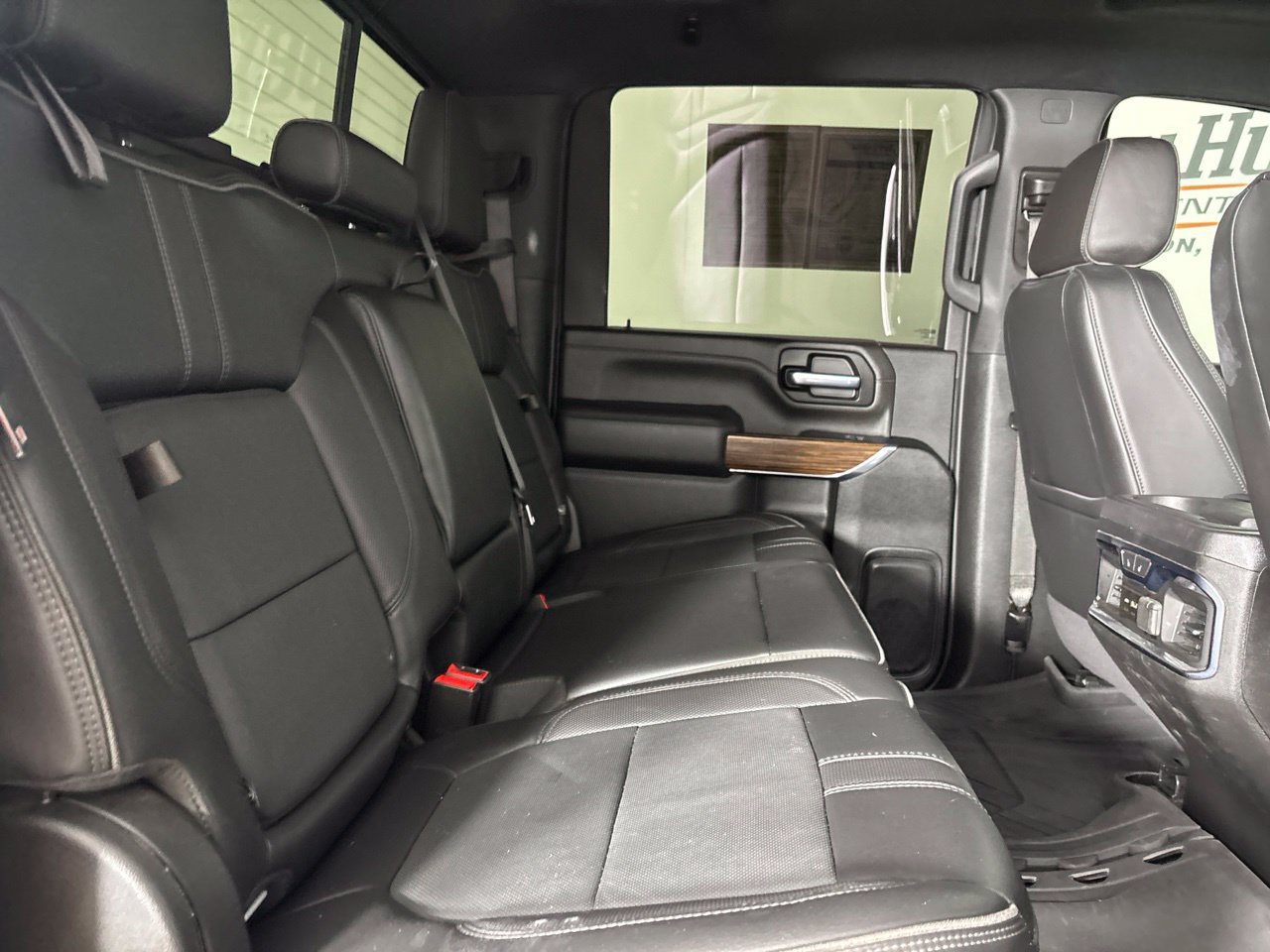 Used 2023 Chevrolet Silverado 2500 High Country w/ Z71 Off-Road Package AWD/4WD image 26