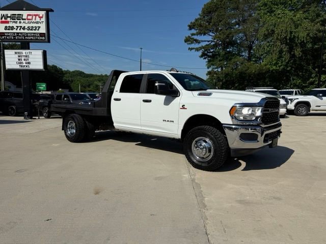 Used 2024 RAM 3500 SLT w/ Quick Order Package 2YG SLT AWD/4WD image 2