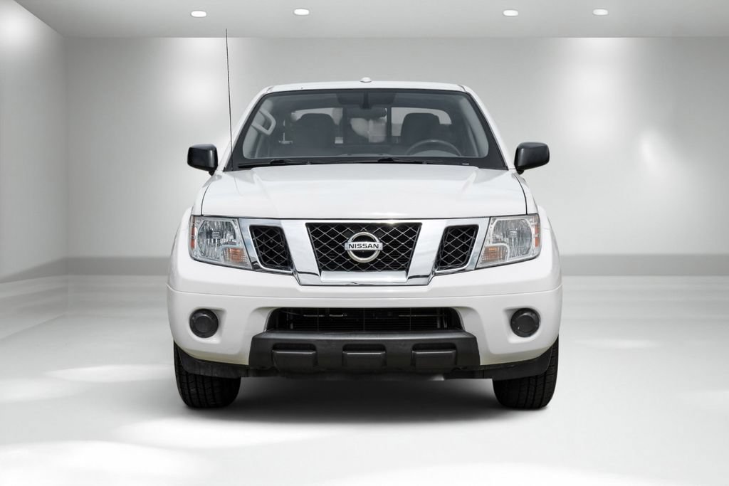 Used 2018 Nissan Frontier SV RWD image 4