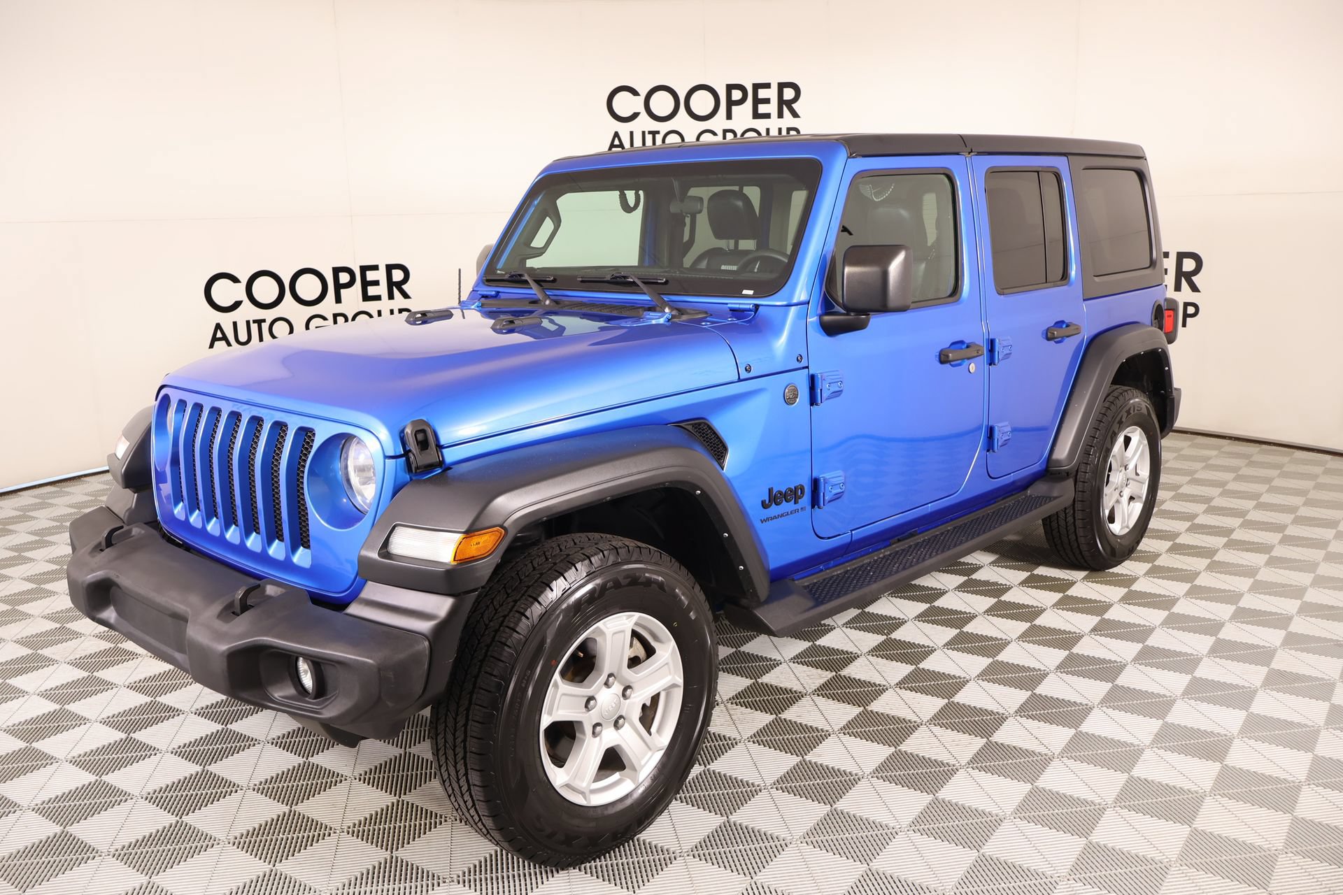 Used 2023 Jeep Wrangler Unlimited Sport AWD/4WD image 10