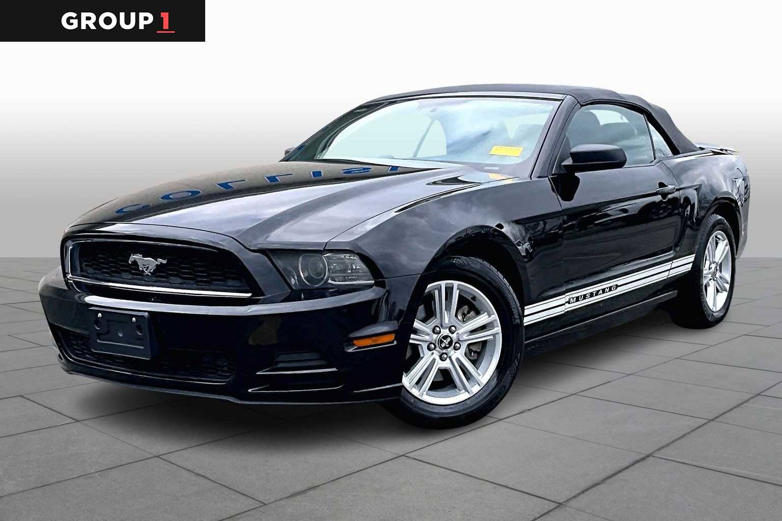Used 2013 Ford Mustang Convertible video 1