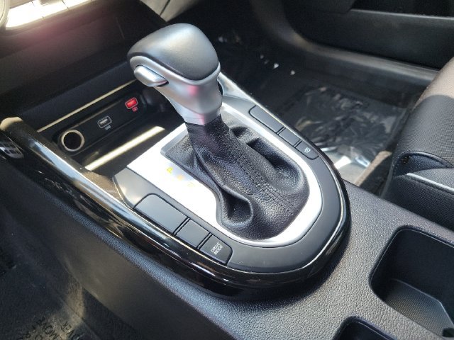 Used 2022 Kia Forte GT-Line w/ GT-Line Technology Package FWD image 16