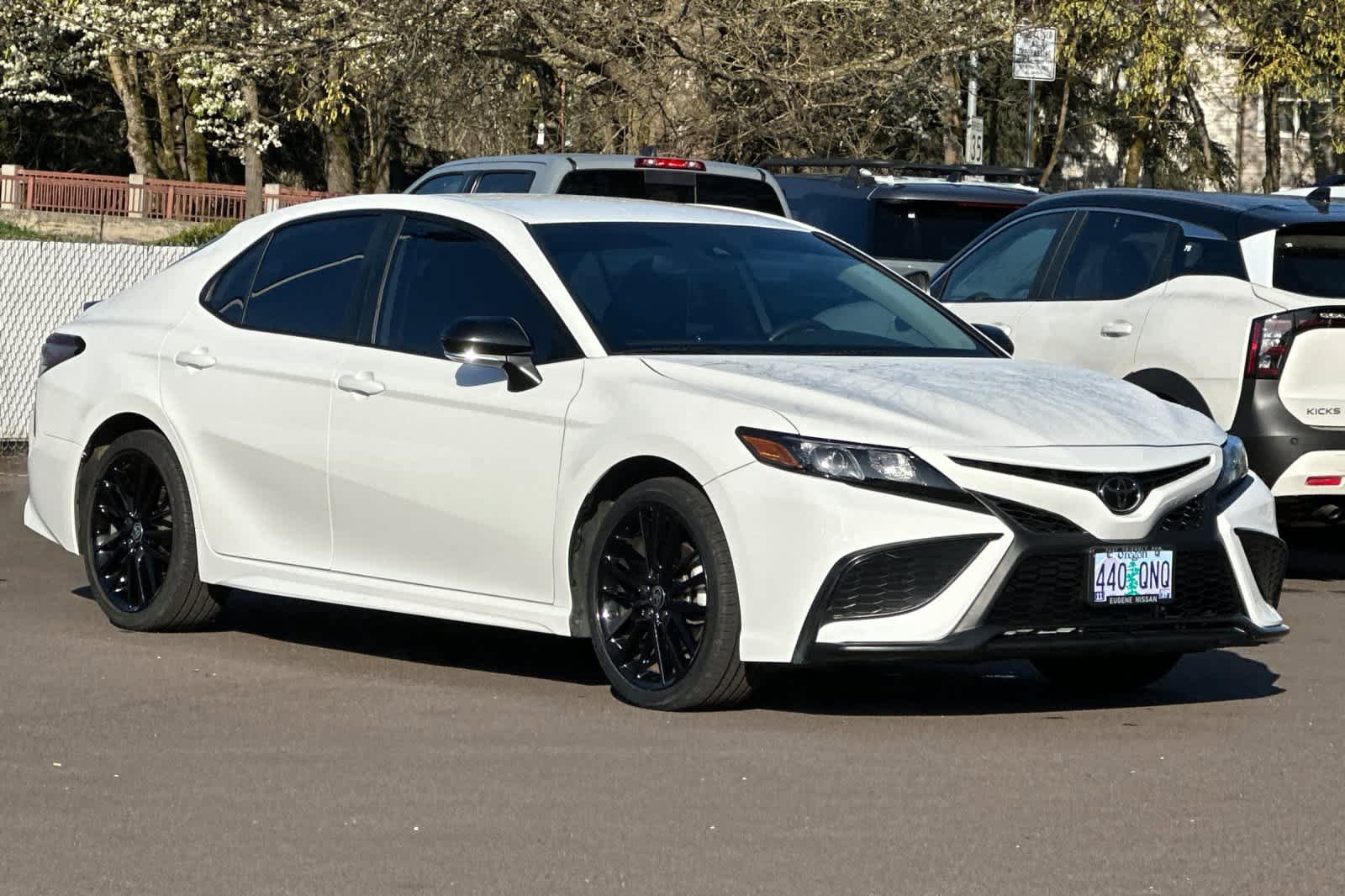 Used 2023 Toyota Camry SE w/ Convenience Package image 9