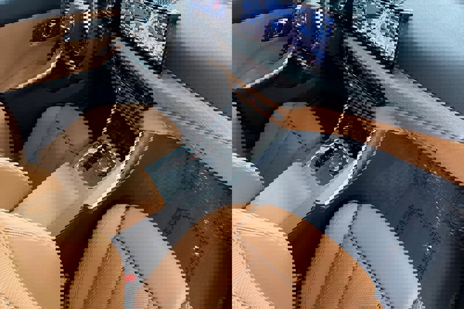 Used 2025 BMW 330i Sedan w/ Convenience Package image 15