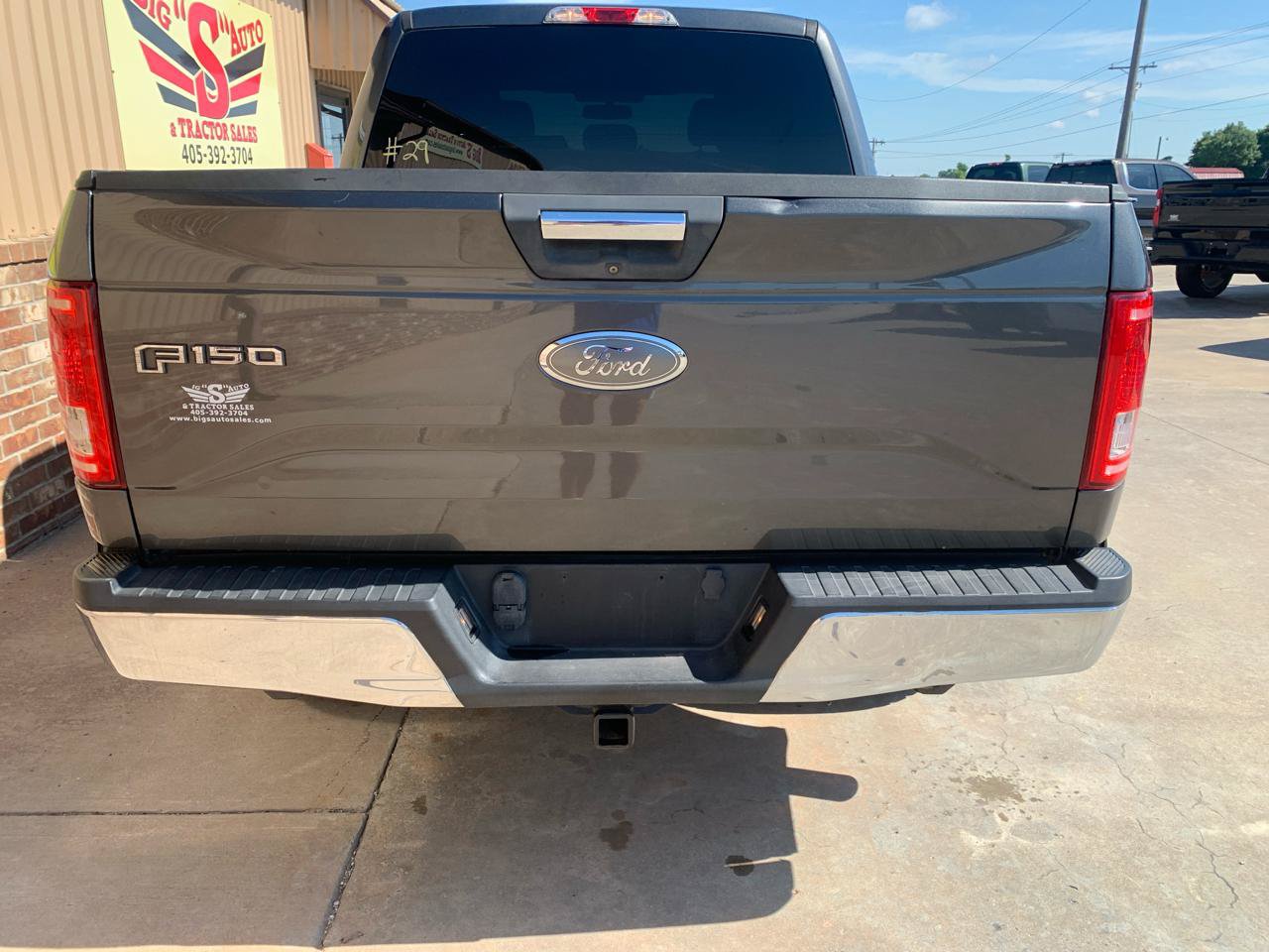Used 2015 Ford F150 XLT w/ Equipment Group 301A Mid AWD/4WD image 16