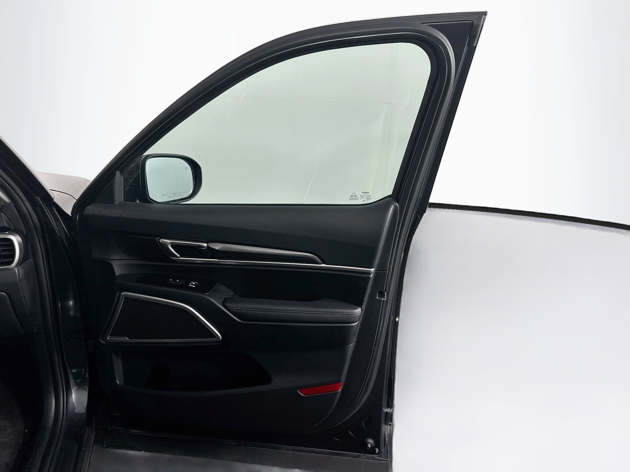 Used 2024 Kia Telluride S FWD image 33