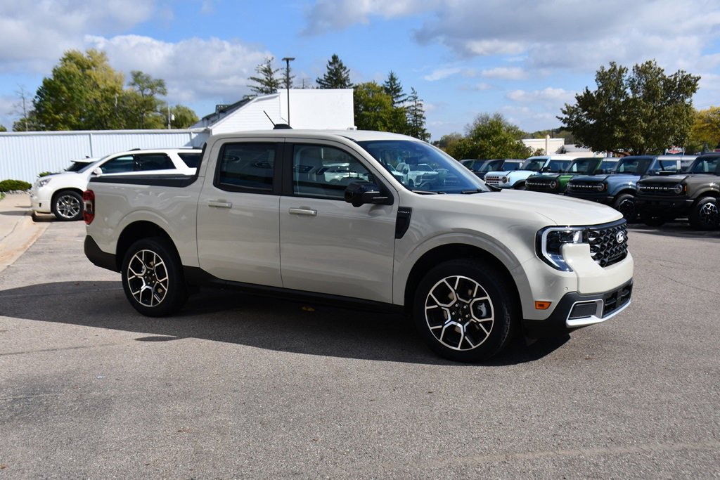 New 2025 Ford Maverick Lariat image 8