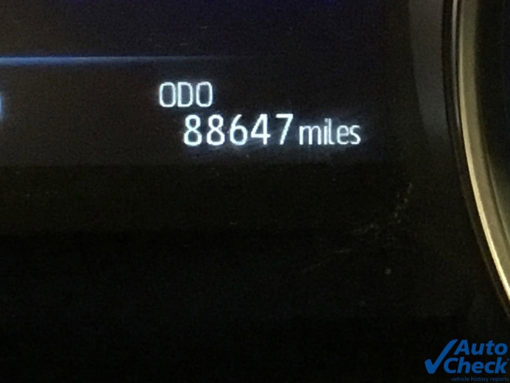 Used 2020 Toyota Camry XLE image 45